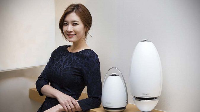 Piłka do rugby? Czajnik elektryczny? Nie, to futurystyczne głośniki Samsunga 1