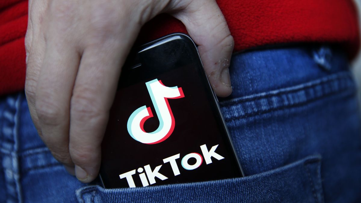 PARIS, FRANCE - NOVEMBER 20: In this photo illustration the logo of Chinese media app for creating and sharing short videos TikTok, also known as Douyin is displayed on the screen of a smartphone on November 20, 2019 in Paris, France. The social media TikTok developed by Chinese company ByteDance continues its meteoric rise and exceeded the milestone of 1.5 billion downloads. Tik Tok now surpasses Facebook and Instagram. (Photo by Chesnot/Getty Images)