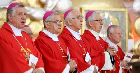 Nosowski: "Bogu ufamy, nie episkopatowi"