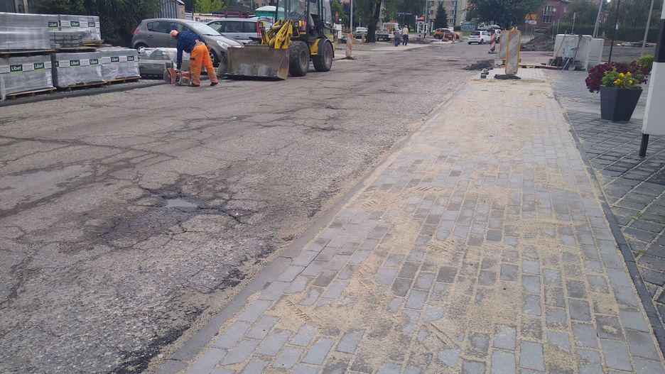 Ulica Targowa zmienia swój wygląd.