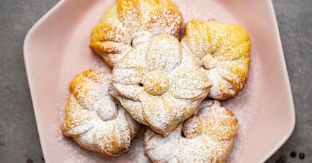 Drożdżowe ciasteczka kwiatuszki jak z pysznej cukierni. Teściowa będzie zachwycona