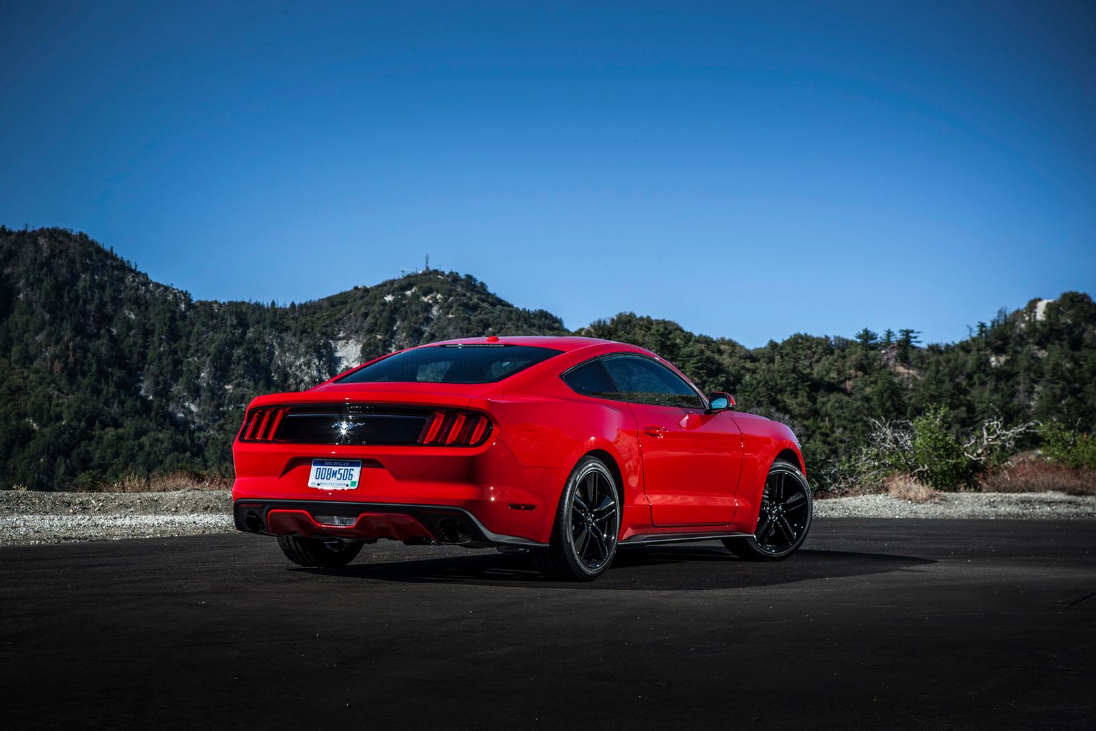 Zobacz Forda Mustanga 2015 na 100 nowych zdjęciach! 56
