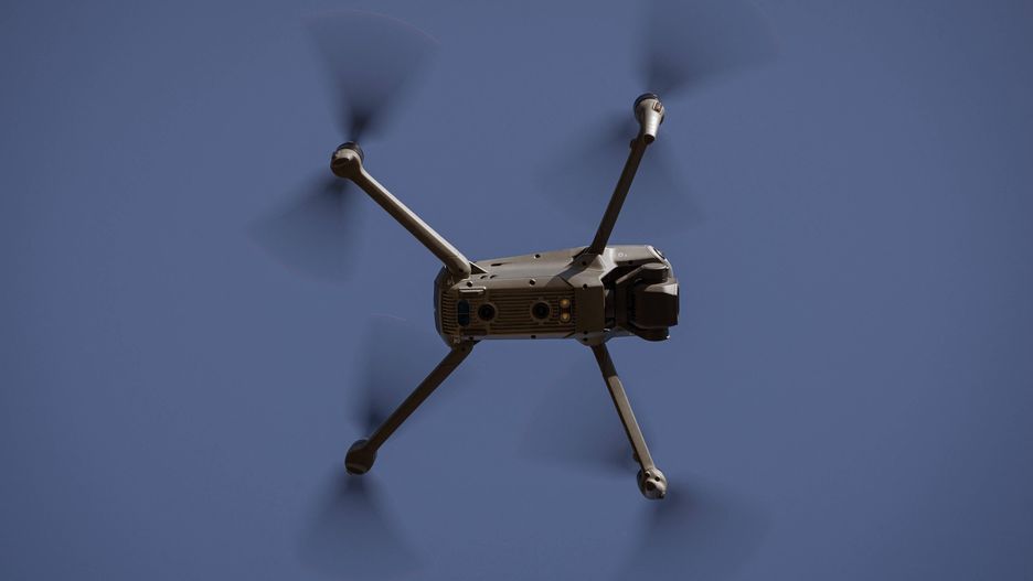 Ukrainian Drone division 224th battalion of 112th brigade near Kostyantynivka
KRAMATORSK, UKRAINE - OCTOBER 24: A Mavic drone flies over the sky as drone division 244th battalion of 112th brigade take part in training exercises near Kramatorsk, Ukraine on October 24, 2024. This unit, former Territorial Defense Forces of Kyiv (TRO), now fighting near Chasiv Yar and Bakhmut, train with new drone types, with higher payloads, and new softwares allowing stabilization of flight in FPV drones. Andre Luis Alves / Anadolu/ABACAPRESS.COM 
Dostawca: PAP/Abaca
AA/ABACA
Drone, Military Plane