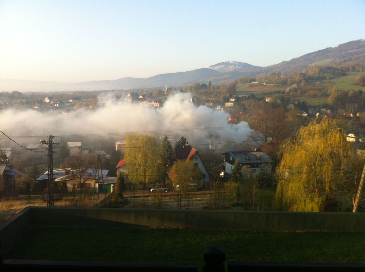 Trujący smog. Zima wcale nie musi pachnieć dymem z komina