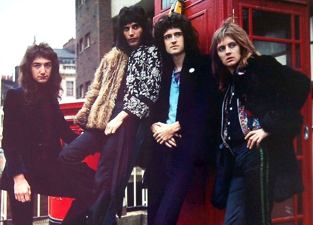 Nie żyje pierwszy basista Queen. Brian May pożegnał Mike'a Grose'a