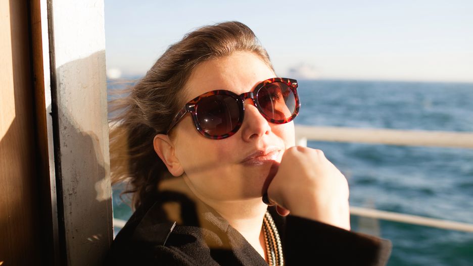 "Stambuł jest zjawiskowy, nieprzewidywalny i nieopisywalny. Ma do zaoferowania tak wiele, że mieszkańcy są w stanie przymknąć oko na liczne niedogodności tutejszego życia"