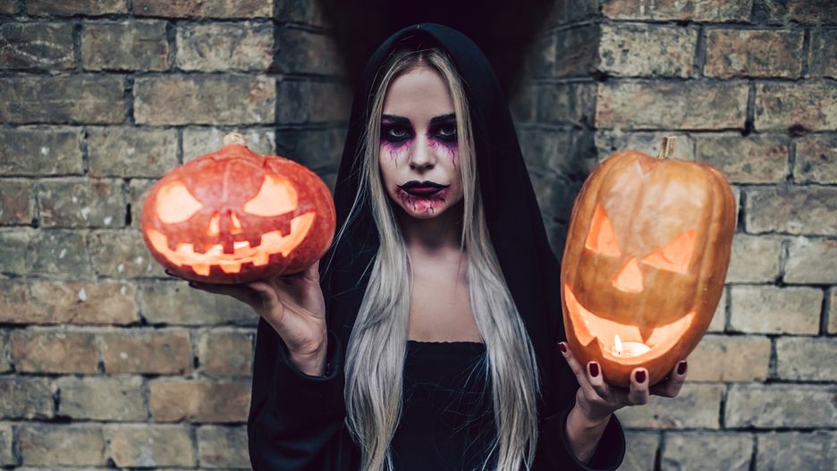 Dynia na Halloween 2019. Sprawdź, jak przygotować dekorację.