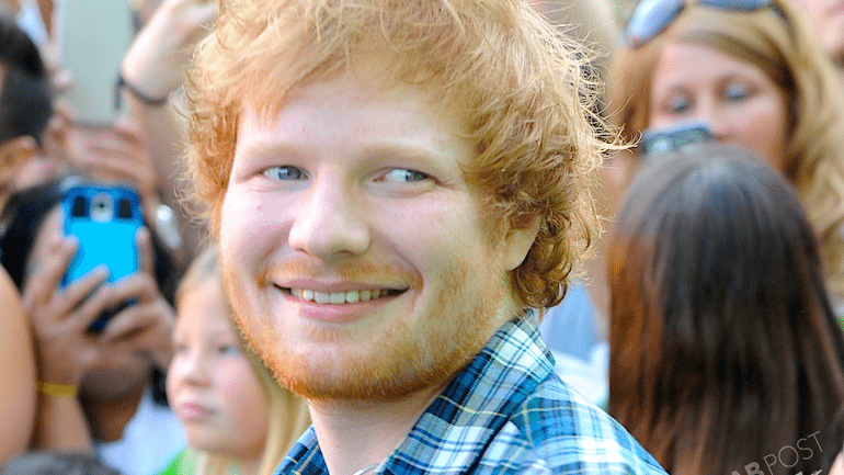 Lew - tatuaż Ed Sheeran na klacie. Instagram