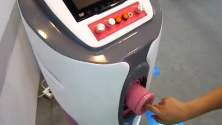 Uważaj, gdzie wkładasz palce... [wideo] 1