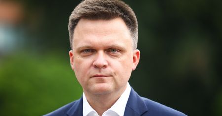 Hołownia: Minister Czarnek jest realnym zagrożeniem dla dzieci