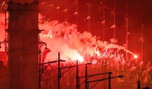 Odpalali race na Marszu Niepodległości. Policja publikuje wizerunki