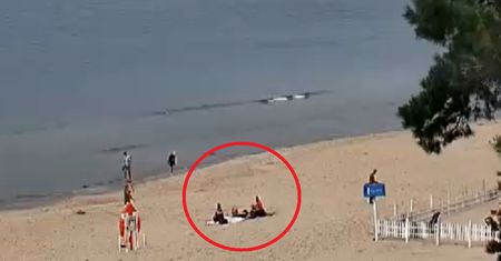 Była godz. 10:45. Ujęcie z plaży w Stegnie