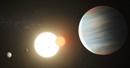 Odkryto Tatooine. W tym systemie planety okrążają dwa słońca