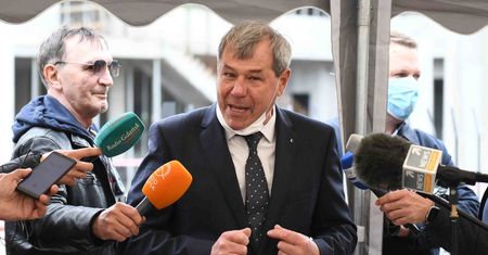 Burmistrzowi Łeby puściły nerwy. Pokazał wulgarny gest