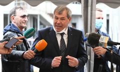 Burmistrzowi Łeby puściły nerwy. Pokazał wulgarny gest