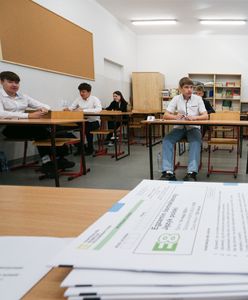 Egzamin ósmoklasisty 2025. Kiedy polski, a kiedy matematyka? Terminy egzaminów