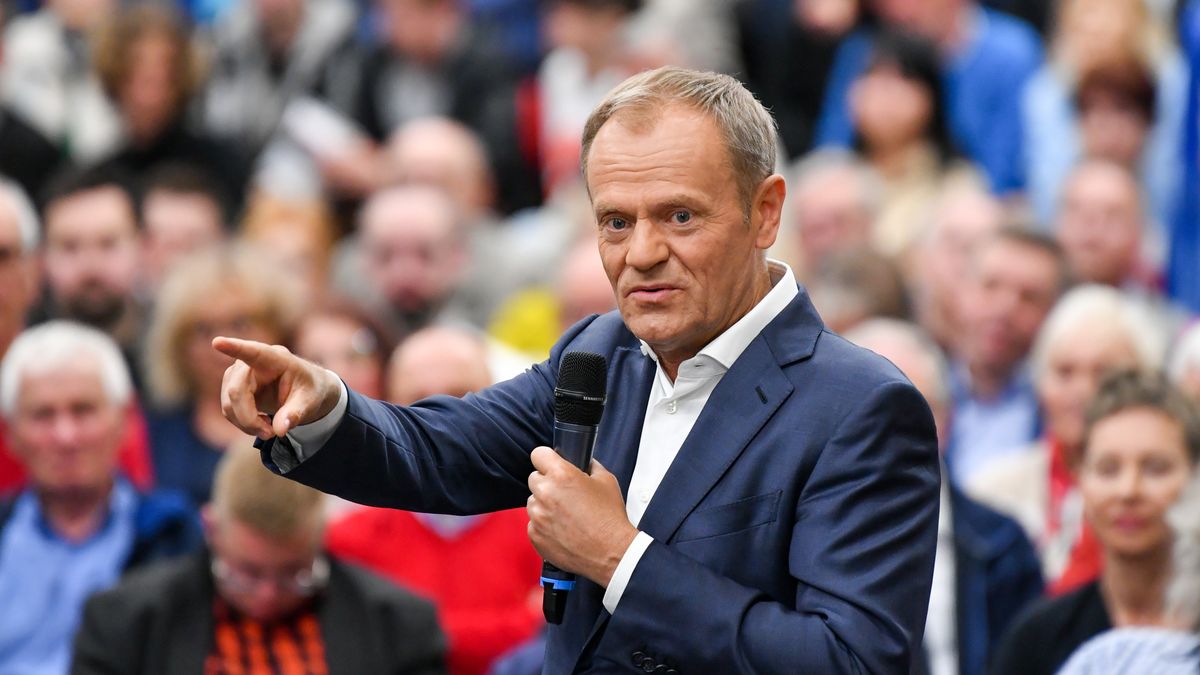 Donald Tusk podczas spotkania z mieszkańcami Słupska 