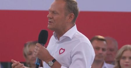 Tusk w Ostródzie. Zareagował na wyzwiska ze strony Kaczyńskiego