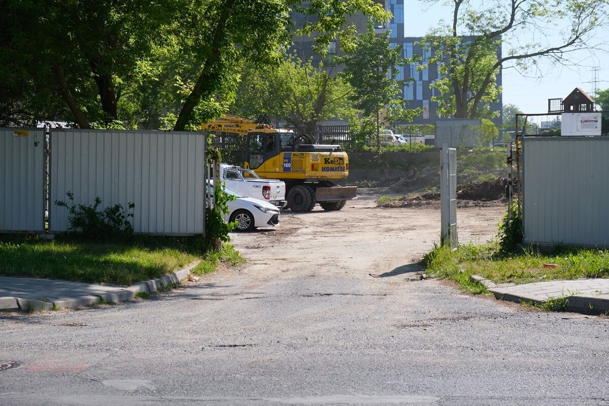 Przygotowania do rozpoczęcia prac budowlanych przy ul. Morwowej 3