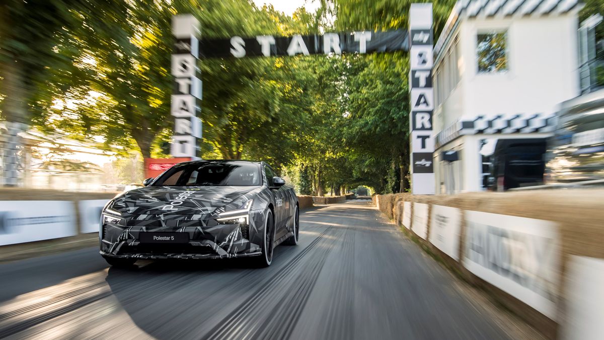 Polestar 5 podczas Festiwalu Prędkości Goodwood 2023