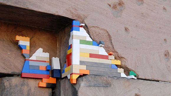 Klocki Lego - sposób na dziury po kulach 1