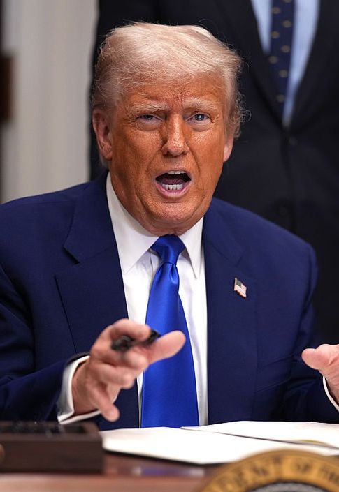 Trump nie chce dzwonić. Chce się spotkać Putinem