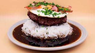 Śmieszna nazwa, ale niezapomniany smak. Spróbuj Loco Moco!