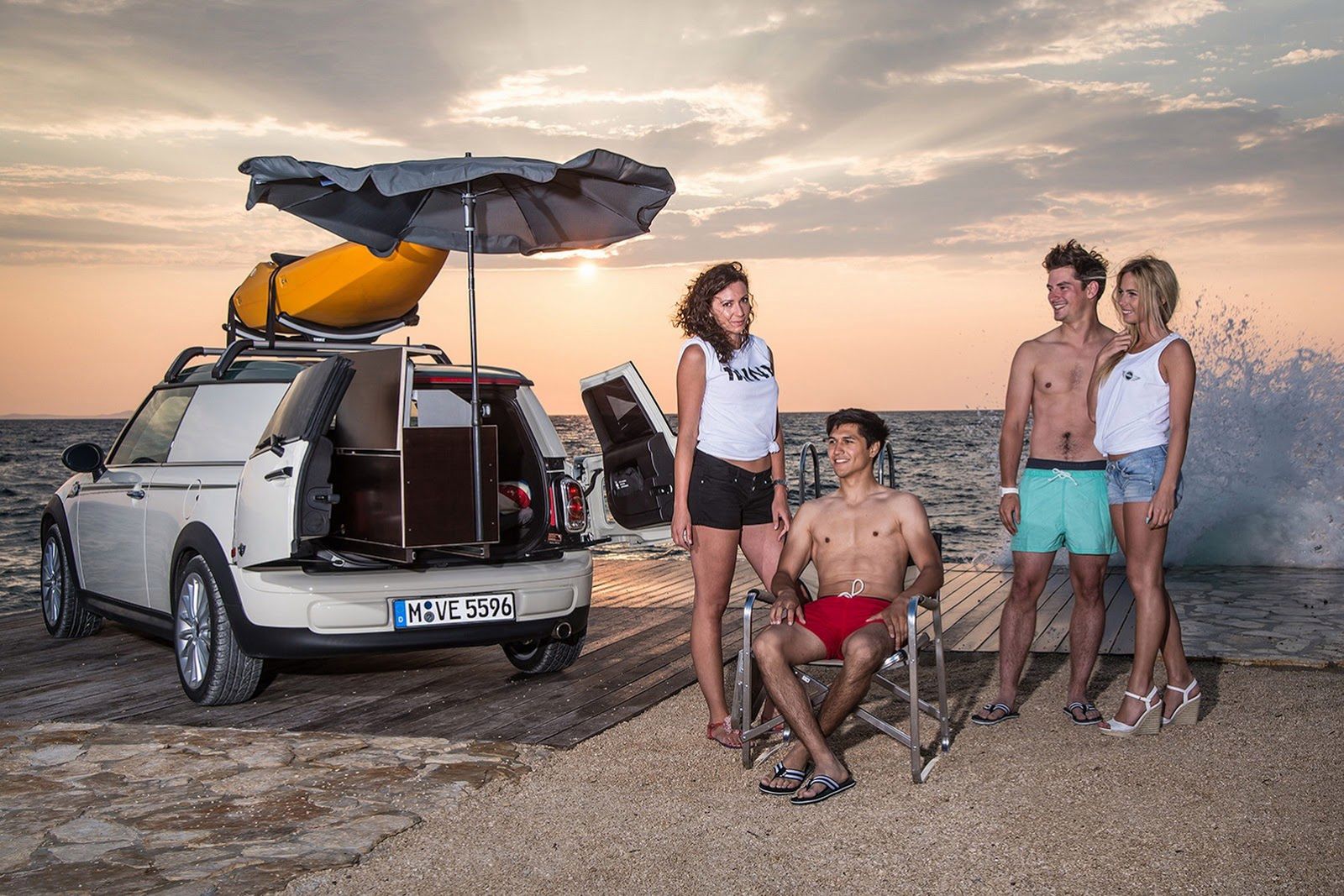 MINI prezentuje koncepcyjne auta na wakacje [galeria] 97