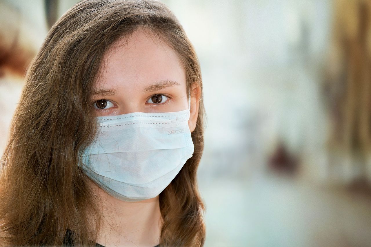 Whooping cough epidemic claims 5 children's lives, face masks urged