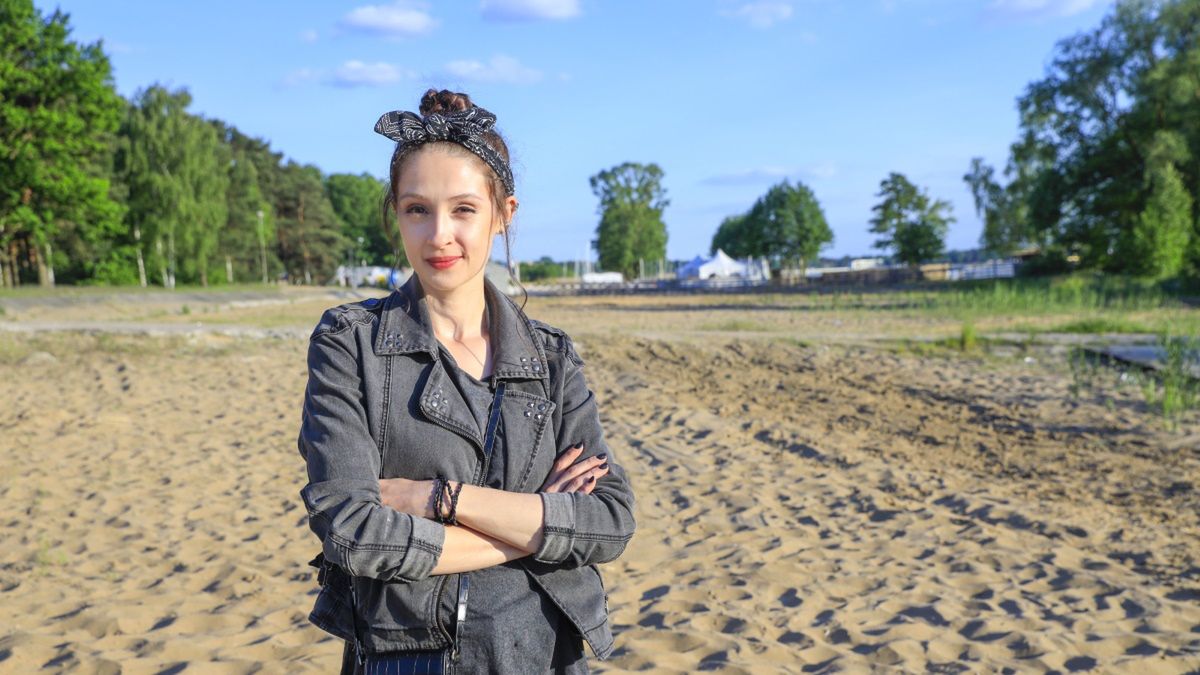 Anna Matysiak opala się bez górnej części bikini. Wyjaśniła, skąd taka decyzja