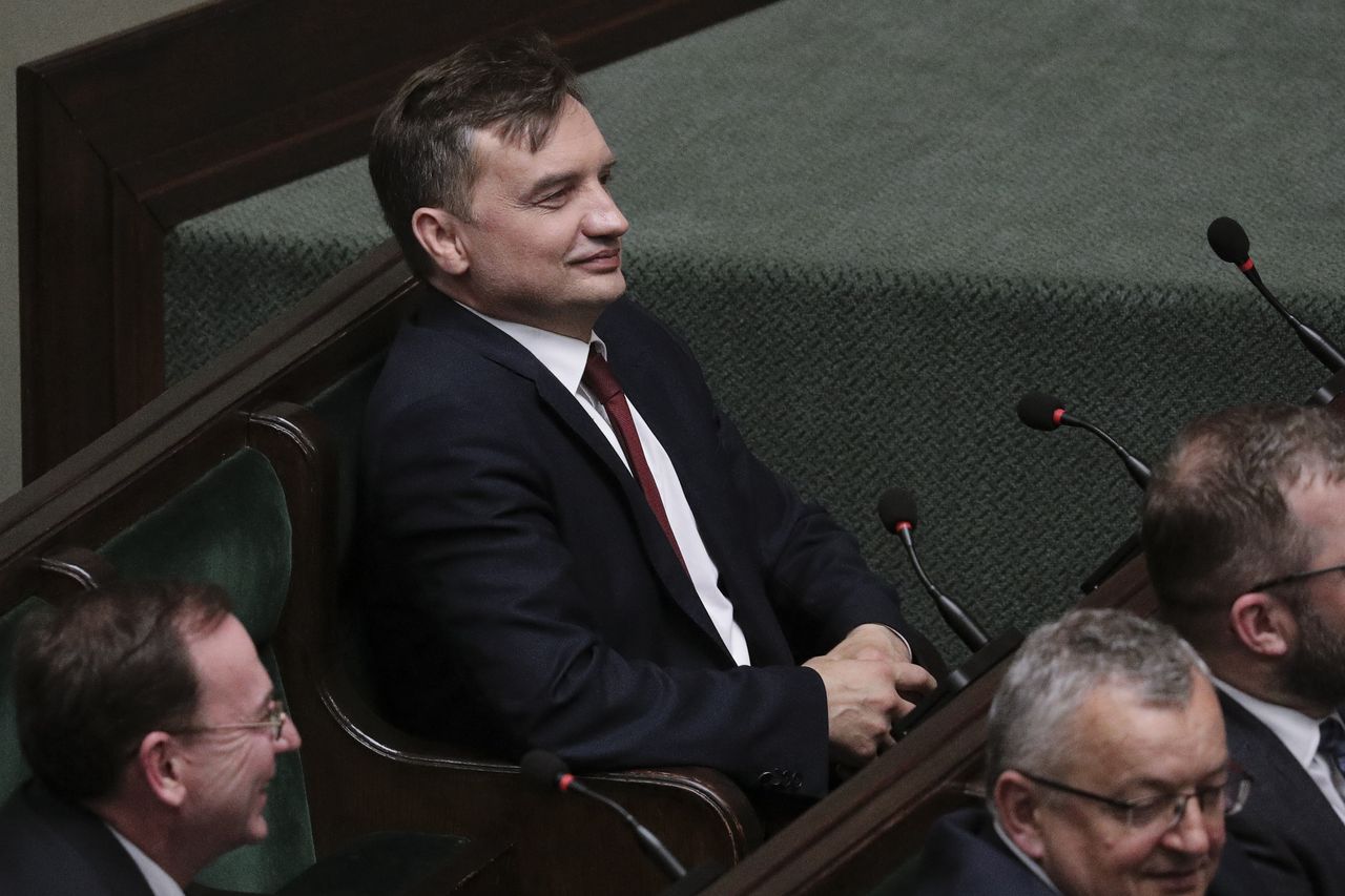 Część adwokatów uważa, że obecny minister sprawiedliwości Zbigniew Ziobro chciałby ograniczyć możliwości działania adwokatury 