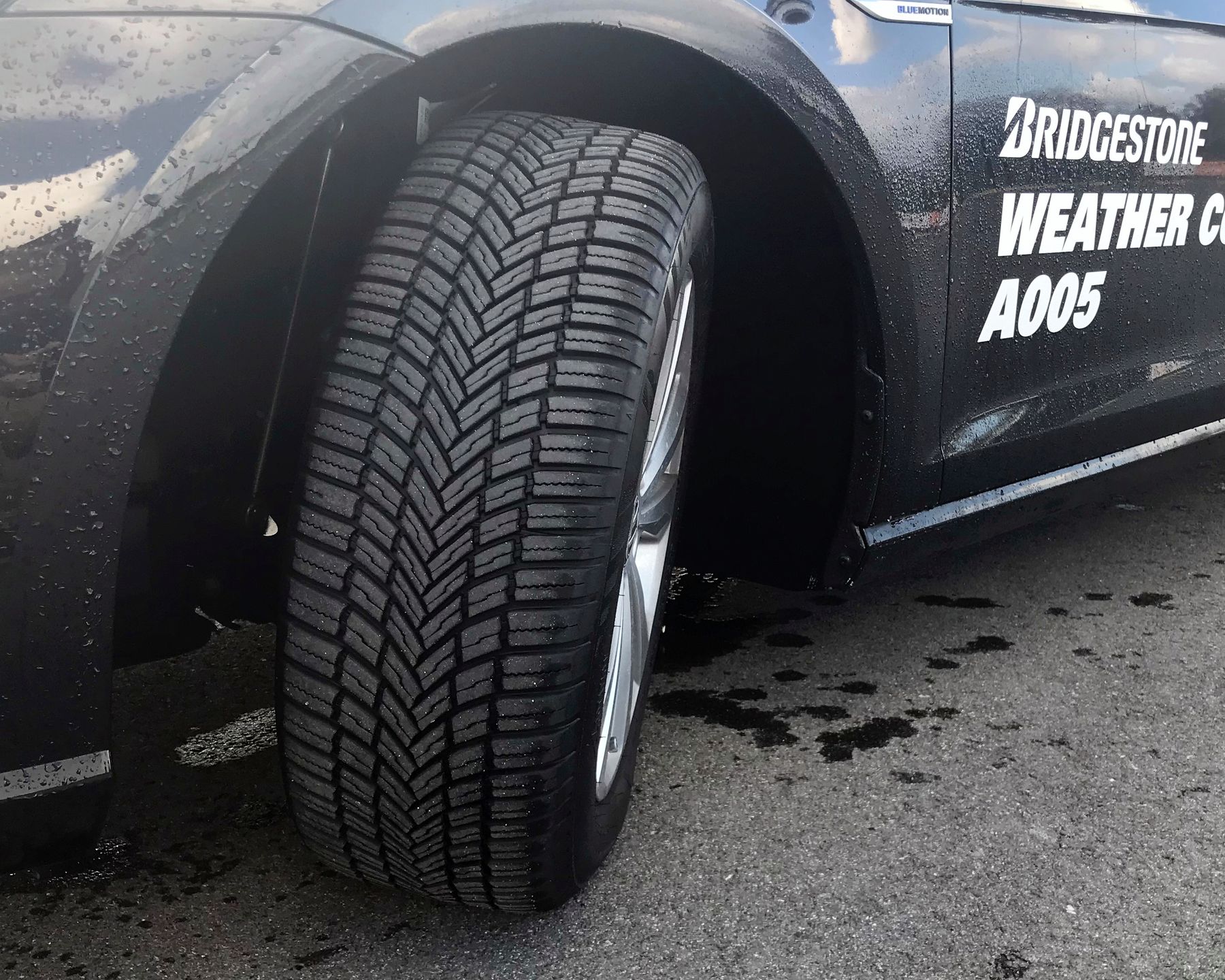 Opona Bridgestone Weather Control A005