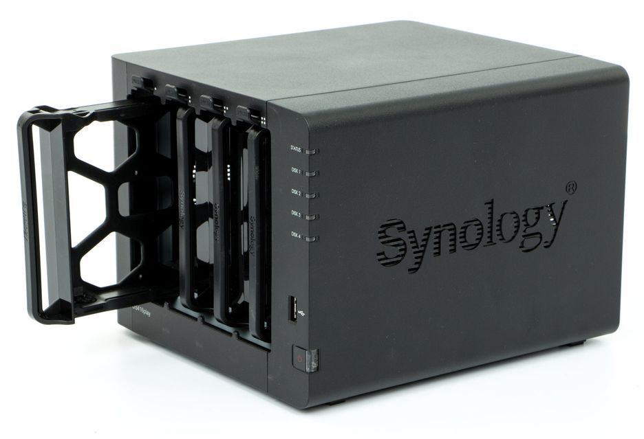 Synology Ds416play - ramki dysków hot swap