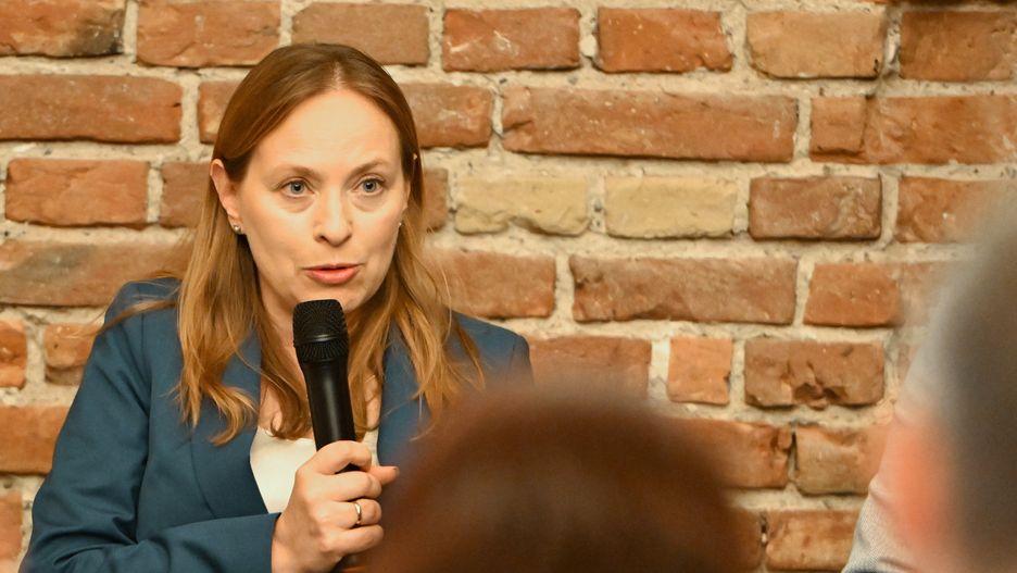 Lublin, 22.08.2025. Minister funduszy i polityki regionalnej Katarzyna Pełczyńska-Nałęcz podczas spotkania z mieszkańcami w Lublinie, 22 bm. (ad) PAP/Wojtek Jargiło
