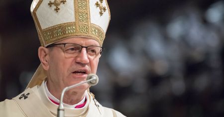 "Ksiądz sobie pomacał". Episkopat ma gigantyczny problem [OPINIA]