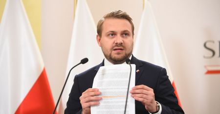 Ozdoba, inspekcja, wielka polityka i mafia śmieciowa. Odsłaniamy kulisy starcia