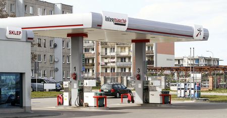 Sieć marketów chce mieć ponad 200 stacji paliw. Oto jak chce konkurować z gigantami