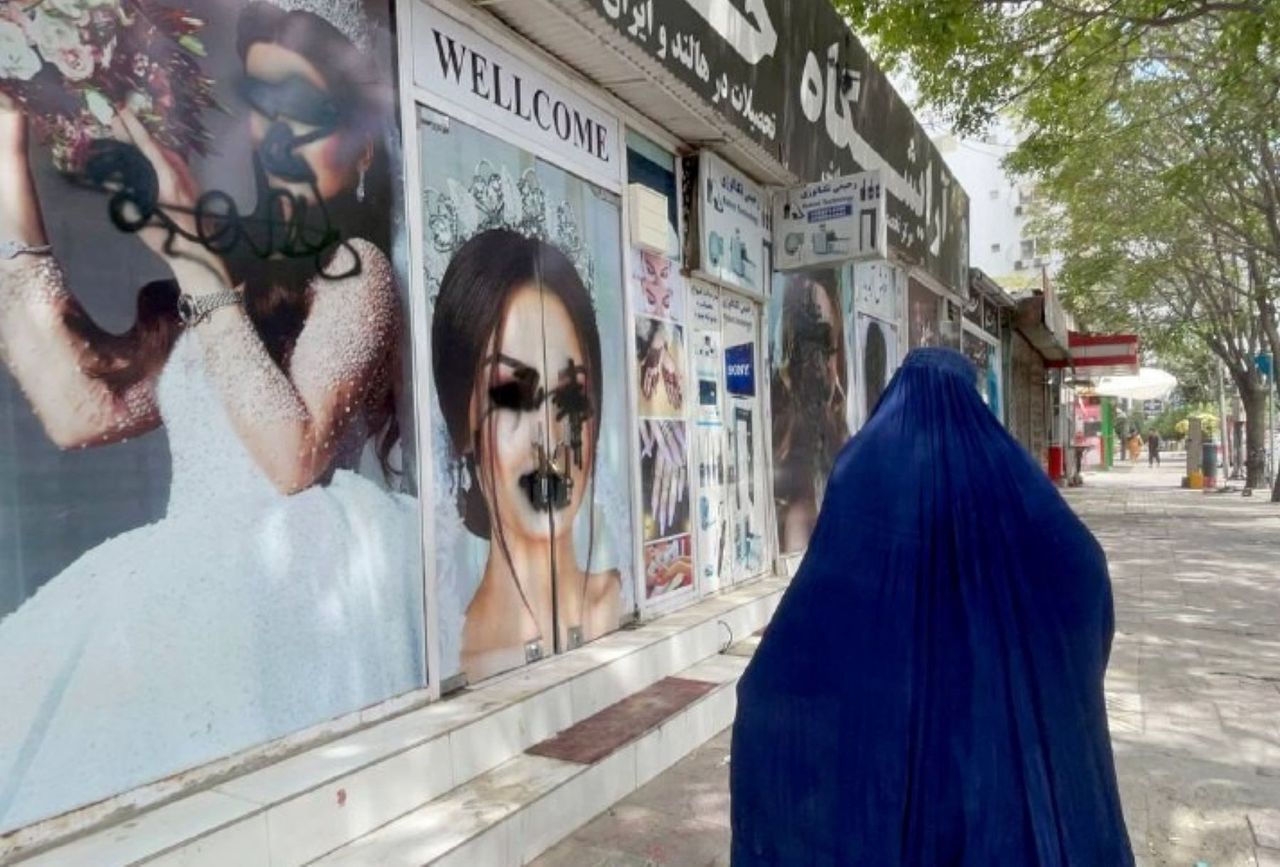 Z Afganistanu znikną salony kosmetyczne