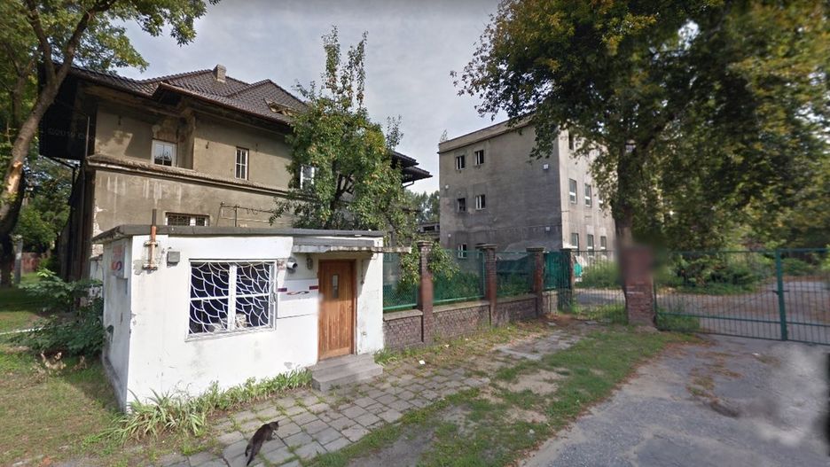 Sosnowiec. Dwie dziewczynki wypadły z drugiego piętra budynku dawnej piekarni 