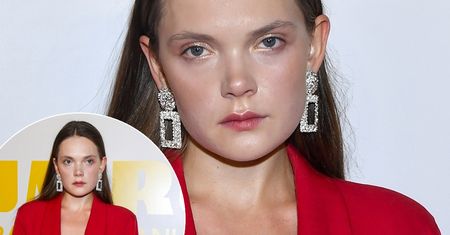 Sandra Drzymalska z "Sexify" bez topu, bez bielizny. Narzuciła marynarkę na gołe ciało