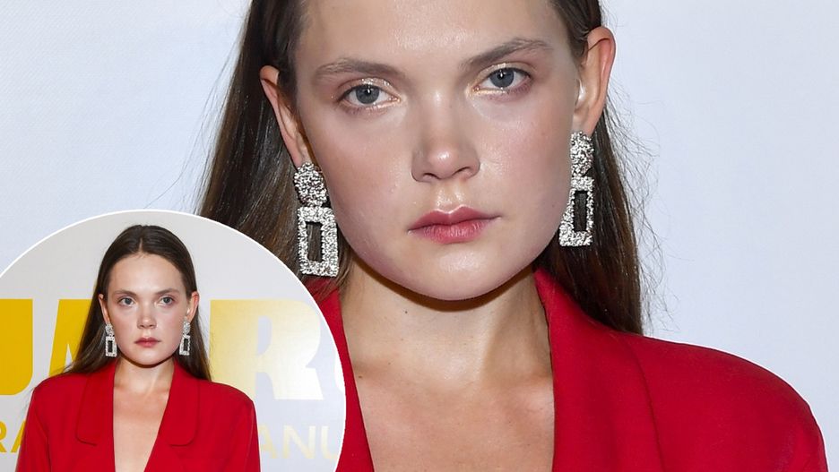 Sandra Drzymalska na czerwonym dywanie stawiła się ubrana w krótką marynarkę. Zarzuciła ją na gołe ciało