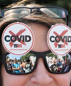 Koronawirus w Polsce. Protest na rynku w Kłodzku. Obywatele krzyczeli o fałszywej pandemii