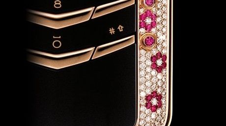 Nokia sprzedaje Vertu 1