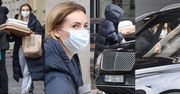 Izabela Janachowska w butach za 4 tysiące targa kartony z pizzą i czmycha do bentleya (ZDJĘCIA)