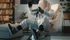 Orange w spocie Światłowodu kpi z reklam internetu światłowodowego w UPC (wideo)