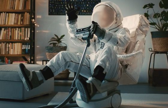 Orange w spocie Światłowodu kpi z reklam internetu światłowodowego w UPC (wideo)