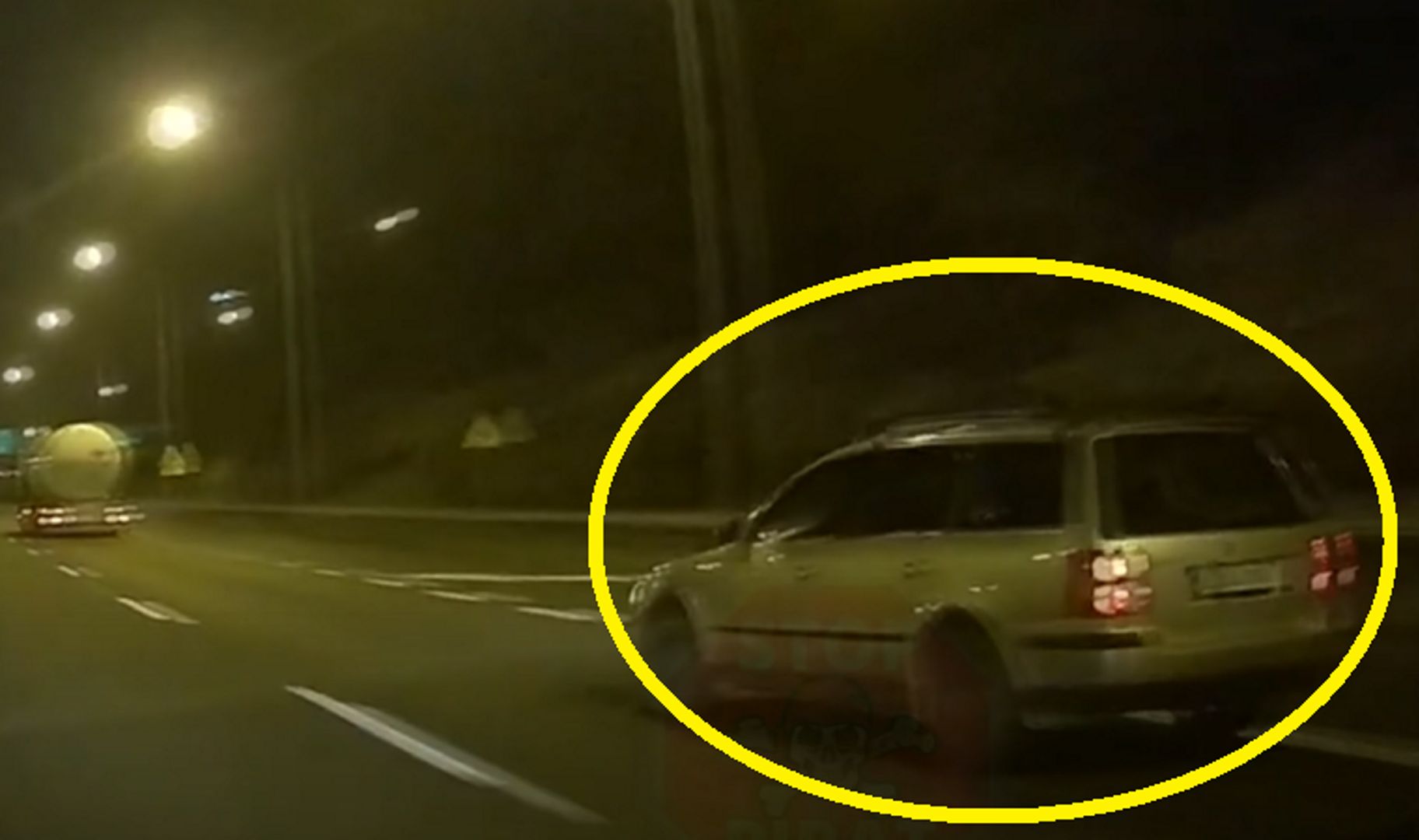 Ten kierowca passata był pijany? Dramatyczne nagranie z autostrady