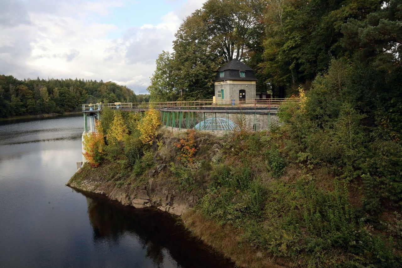Dolnośląskie jeziora zapraszają w wakacje. Krystaliczna woda i bajeczne widoki