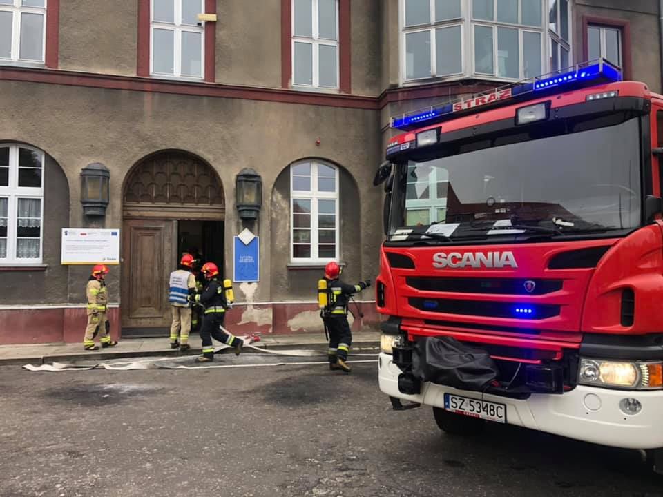 Zabrze. Jedna osoba zginęła w pożarze kamienicy w centrum Zabrza.