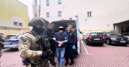 Akcja przed restauracją w stolicy. Wpadł zabójca z Turcji